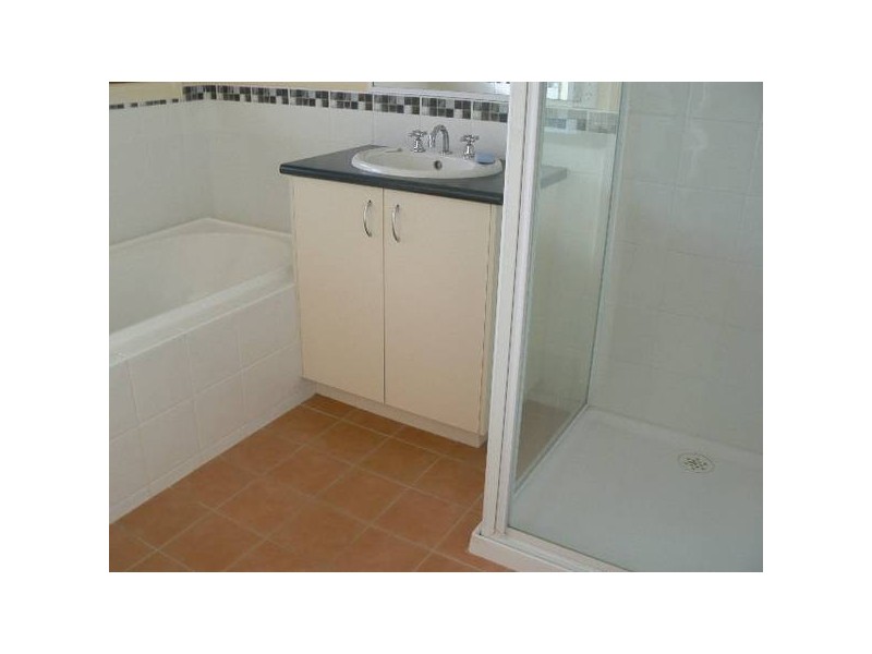 8 Morton Crt, Moama NSW 2731