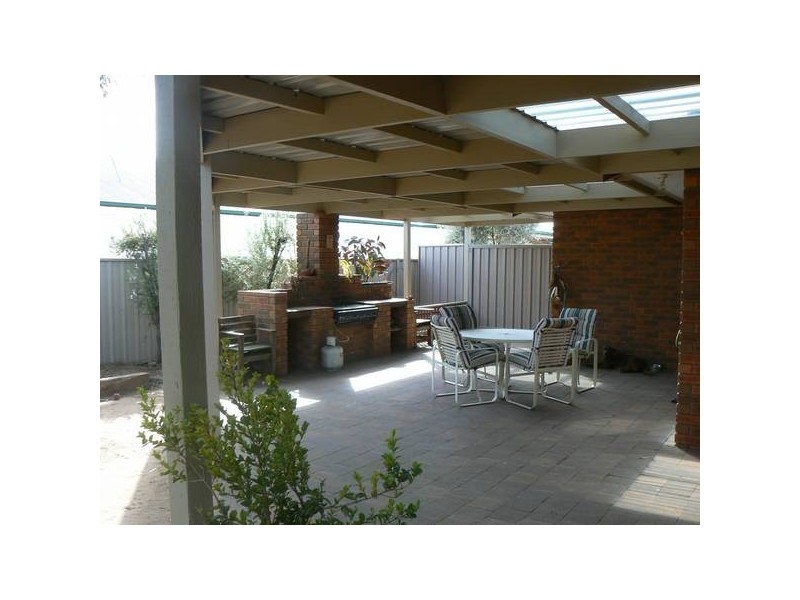 18 Kooyong Court, Echuca VIC 3564