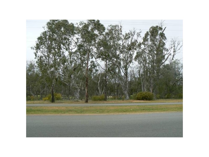 133 Campaspe Esplanade, Echuca VIC 3564