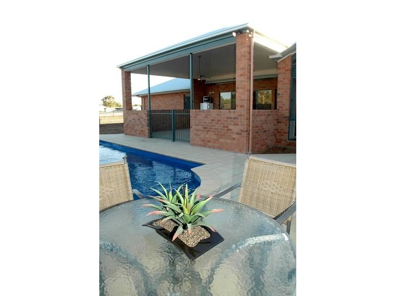 5 Silvergums Drive, Moama NSW 2731