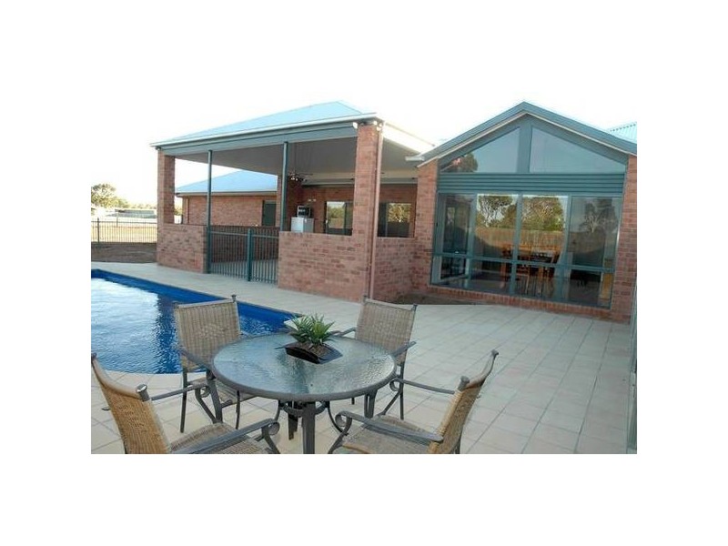 5 Silvergums Drive, Moama NSW 2731