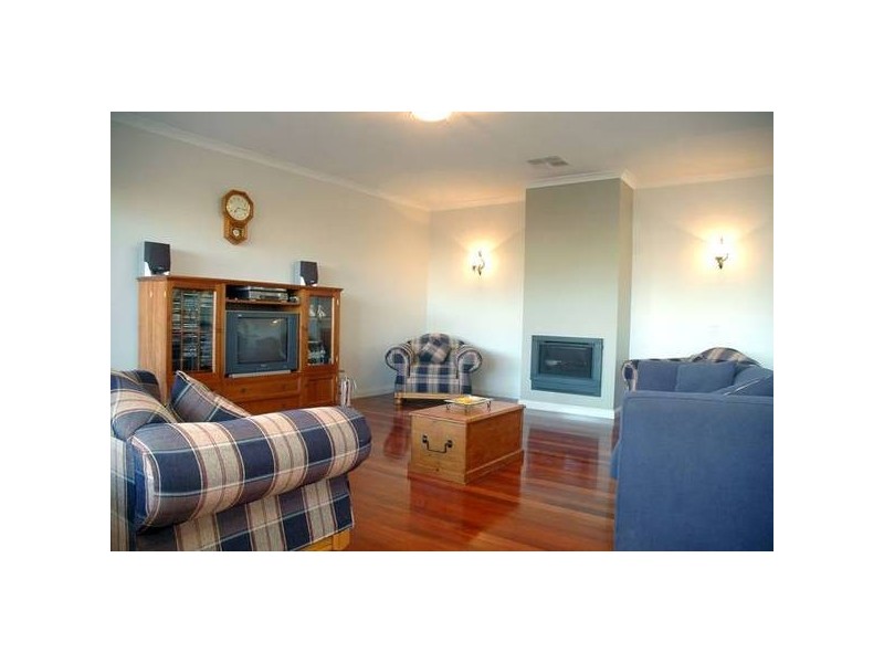 5 Silvergums Drive, Moama NSW 2731