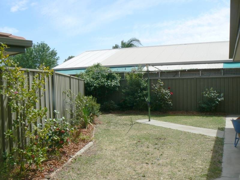 1/145 Crossen Street, Echuca VIC 3564