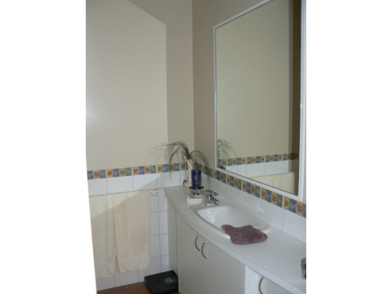 34 GENEVIEVE AVE, Echuca VIC 3564