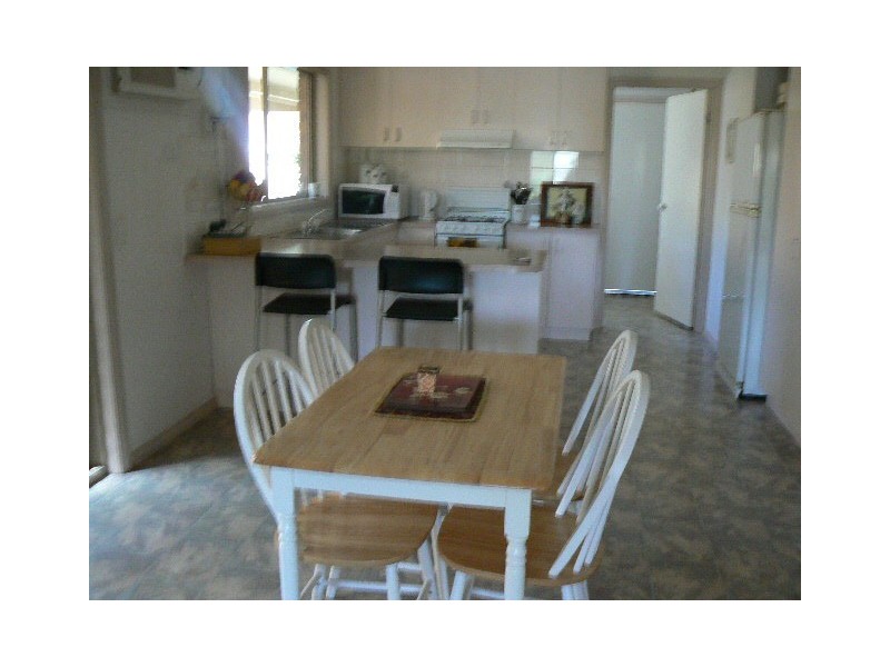 22 Alfred Ave, Echuca VIC 3564