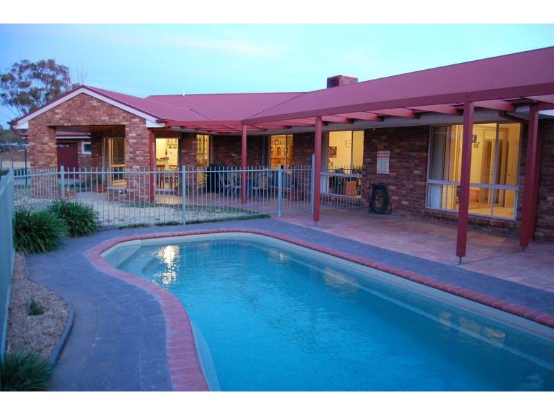 2 Kooyong Court, Echuca VIC 3564