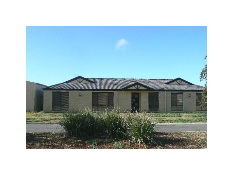 16 Wearne Rd, Echuca VIC 3564