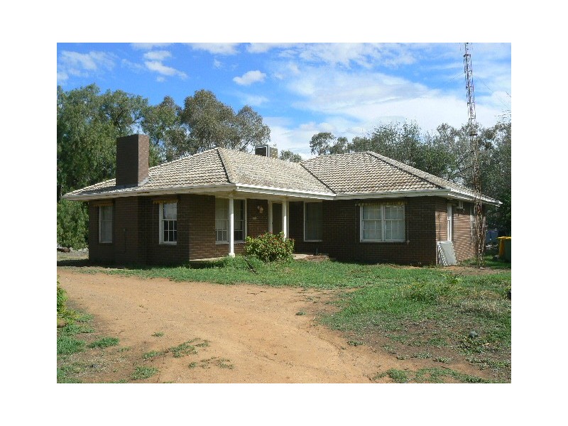 7250 Northern Hwy, Echuca VIC 3564