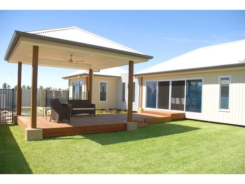 2210 Perricoota Road, Moama NSW 2731