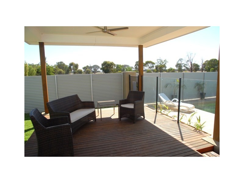 2210 Perricoota Road, Moama NSW 2731