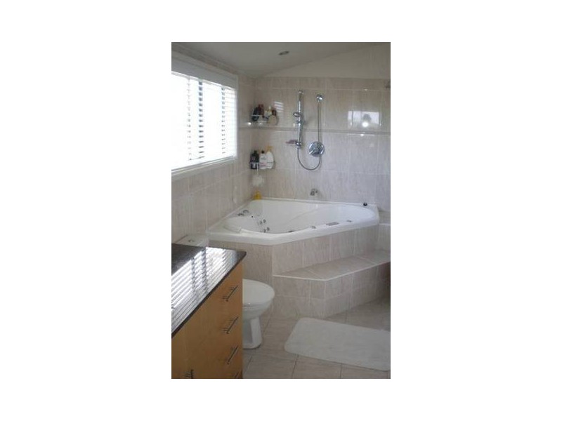 - BOWEN PL, Maroubra NSW 2035