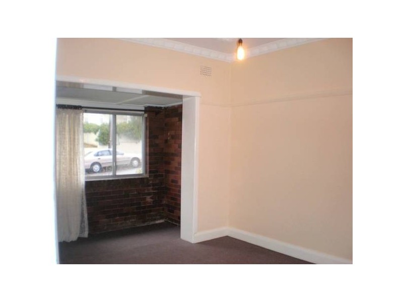 - Burbong Street, Kingsford NSW 2032