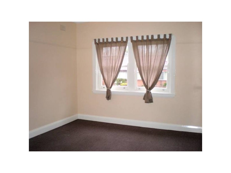 - Burbong Street, Kingsford NSW 2032