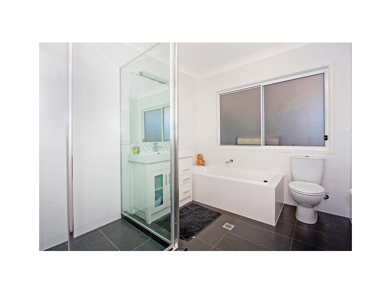 33 Casuarina Way, Casuarina NSW 2487