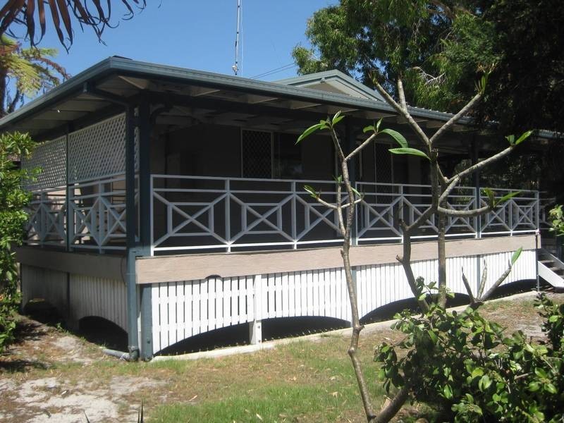 24 Tamarind Avenue, Cabarita Beach NSW 2488
