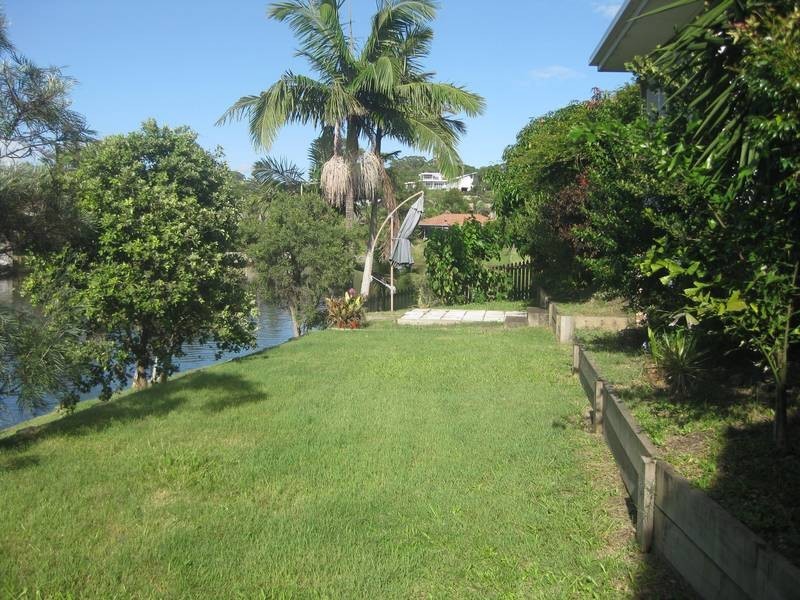11 B Konda Ct, Ocean Shores NSW 2483