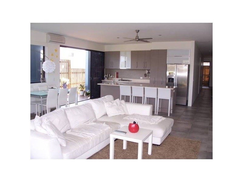 2/32 Kamala Cres, Casuarina NSW 2487