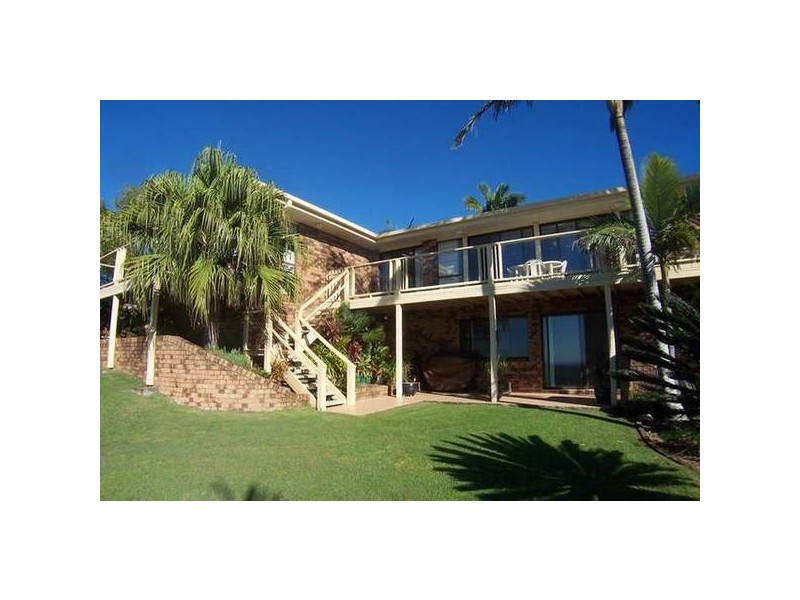 12 Jarrah, Ocean Shores NSW 2483