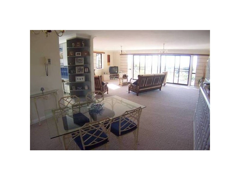 12 Jarrah, Ocean Shores NSW 2483