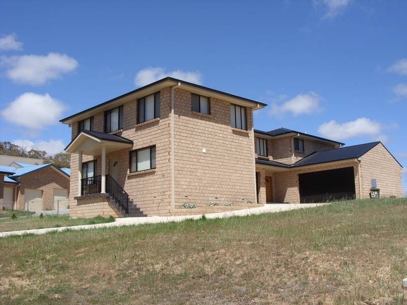 1/17 Magnolia Avenue, Kalkite NSW 2627