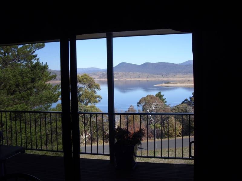 17 Jerrara Drive, East Jindabyne NSW 2627