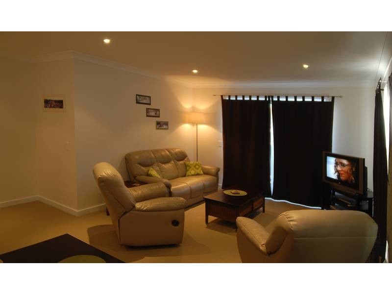 2/9 Reedys Cutting Road, Jindabyne NSW 2627