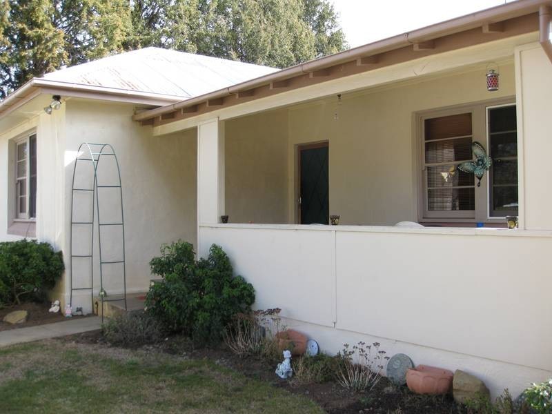 6 Mary Street, Berridale NSW 2628