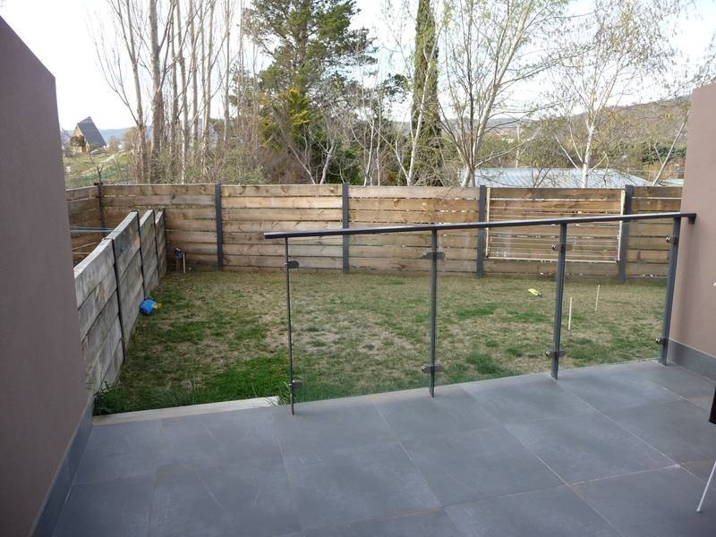 4/2 Cobbon Cres, Jindabyne NSW 2627