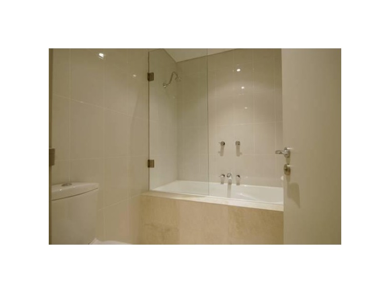 1/2 Cobbon Crescent, Jindabyne NSW 2627
