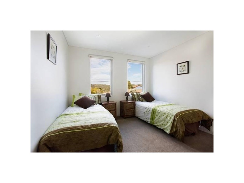 1/2 Cobbon Crescent, Jindabyne NSW 2627