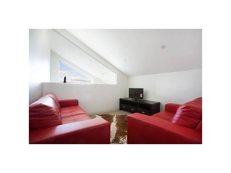 1/2 Cobbon Crescent, Jindabyne NSW 2627