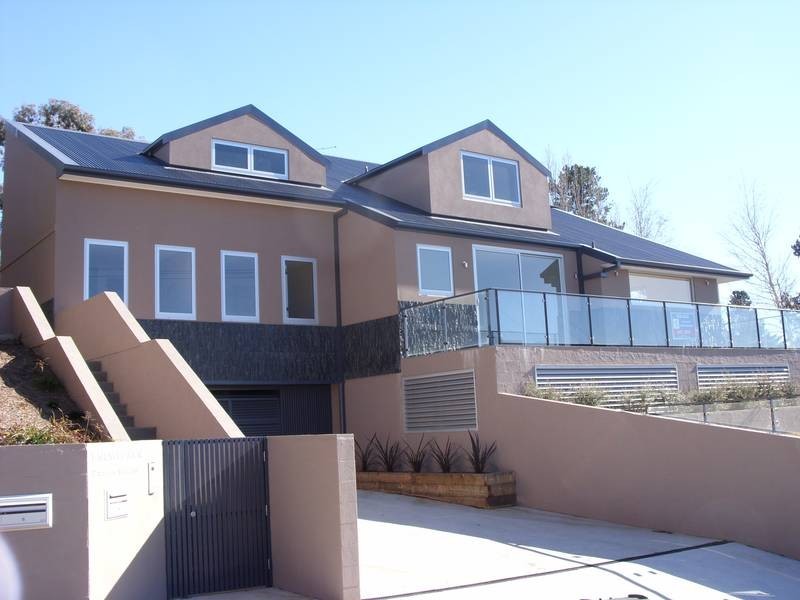 4/2 Cobbon Crescent, Jindabyne NSW 2627