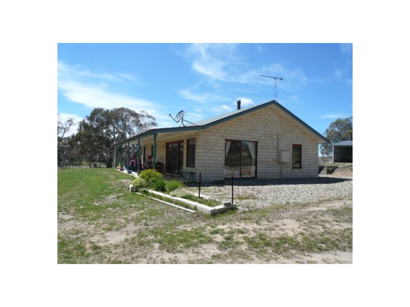 148 Mountain View Road, Jindabyne NSW 2627