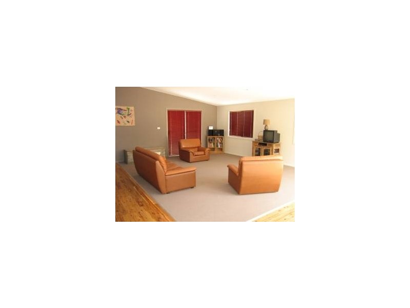 95 Maunders Lane, Hilltop NSW 2575