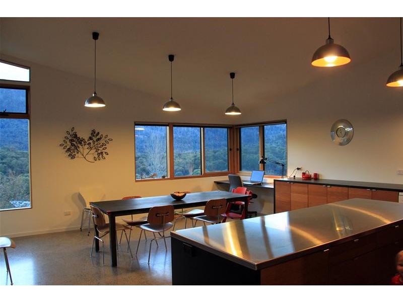 13 Little Thredbo Road, Lake Crackenback Resort Road, Jindabyne NSW 2627