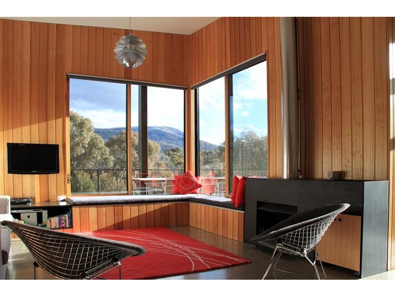 13 Little Thredbo Road, Lake Crackenback Resort Road, Jindabyne NSW 2627