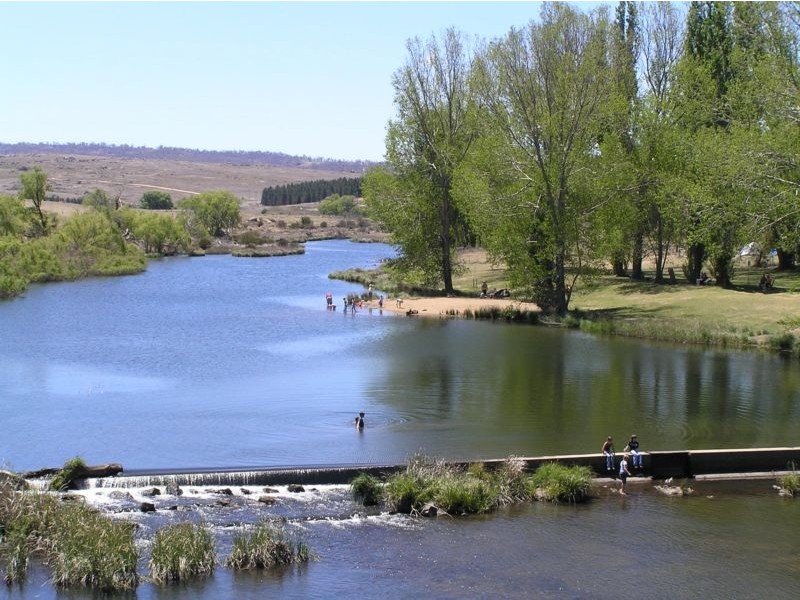 1 Hamilton Street, Dalgety NSW 2628