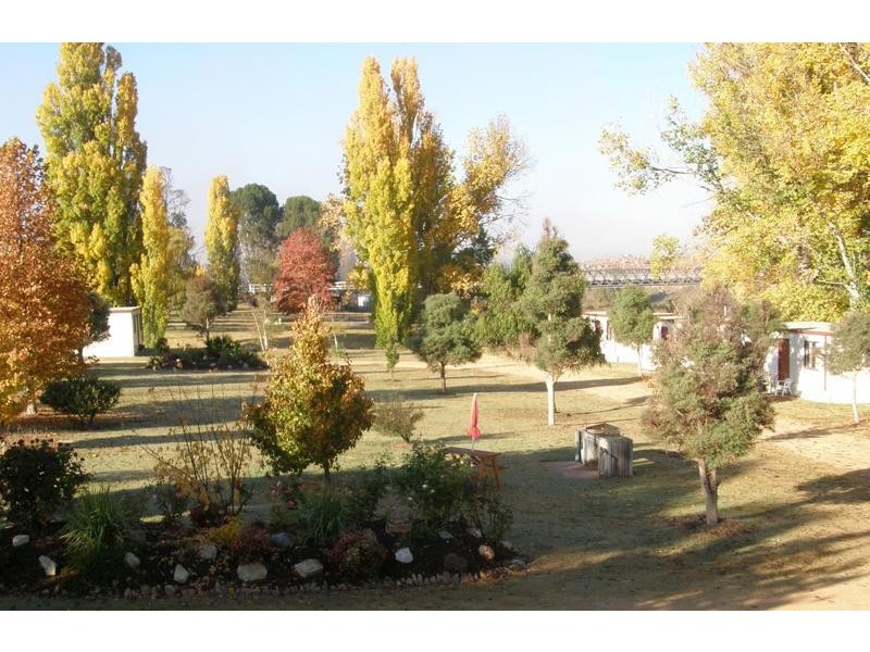 1 Hamilton Street, Dalgety NSW 2628