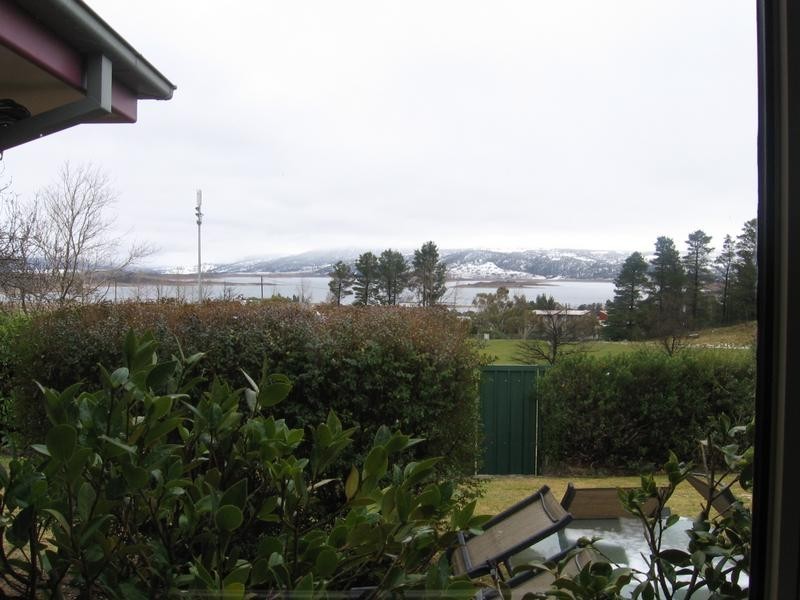 2 Caldwell Close, Jindabyne NSW 2627