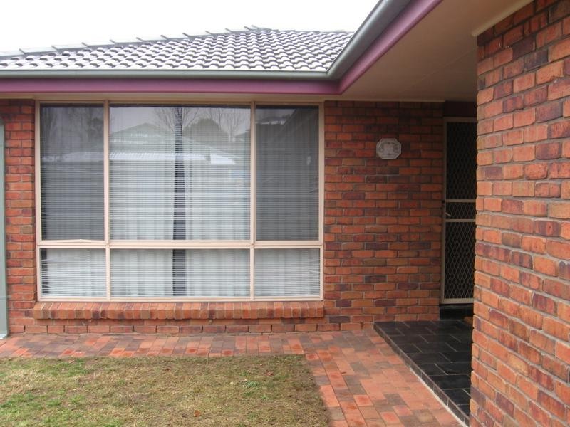 2 Caldwell Close, Jindabyne NSW 2627