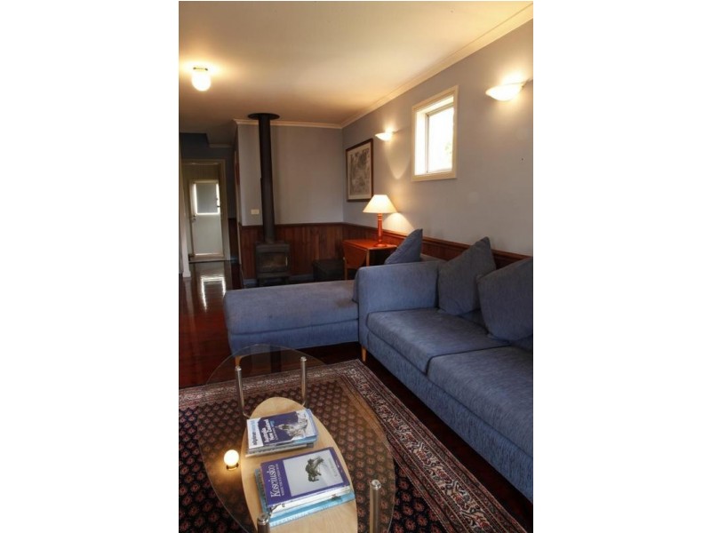 10 Larnook Close Tyrolean Village, Jindabyne NSW 2627