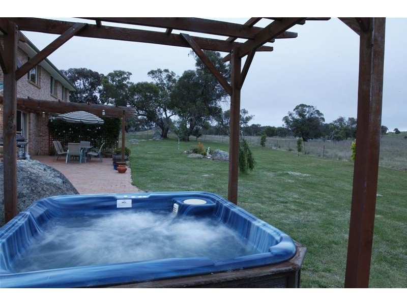 20 Iron Pot Creek Road, East Jindabyne NSW 2627