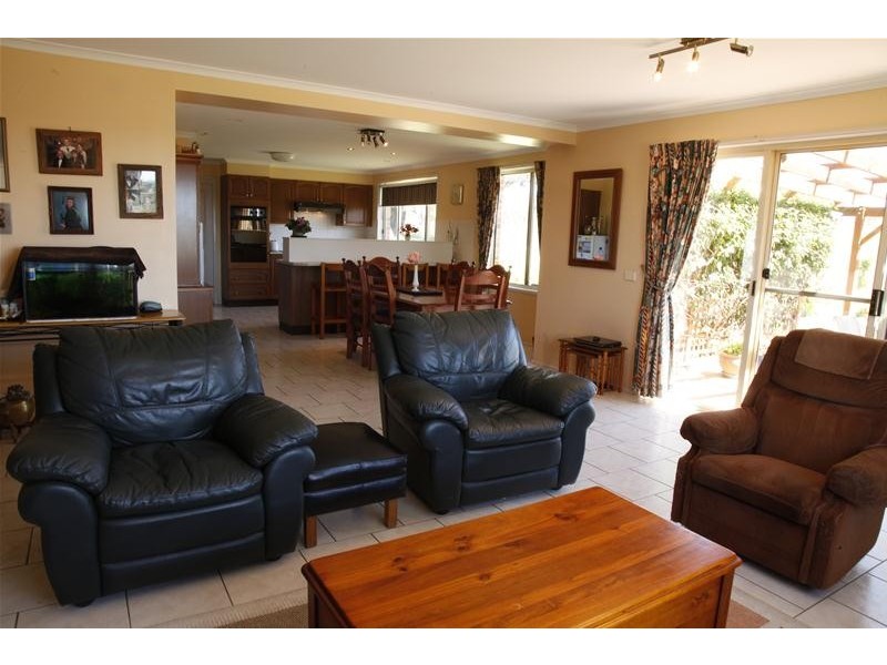 20 Iron Pot Creek Road, East Jindabyne NSW 2627
