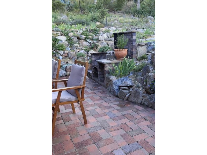 16 Bogong Street, Jindabyne NSW 2627