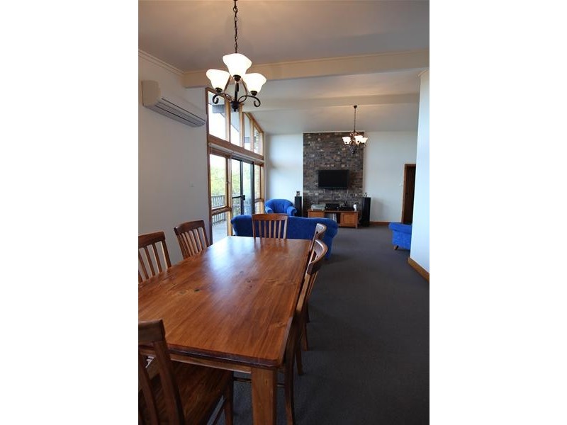 16 Bogong Street, Jindabyne NSW 2627