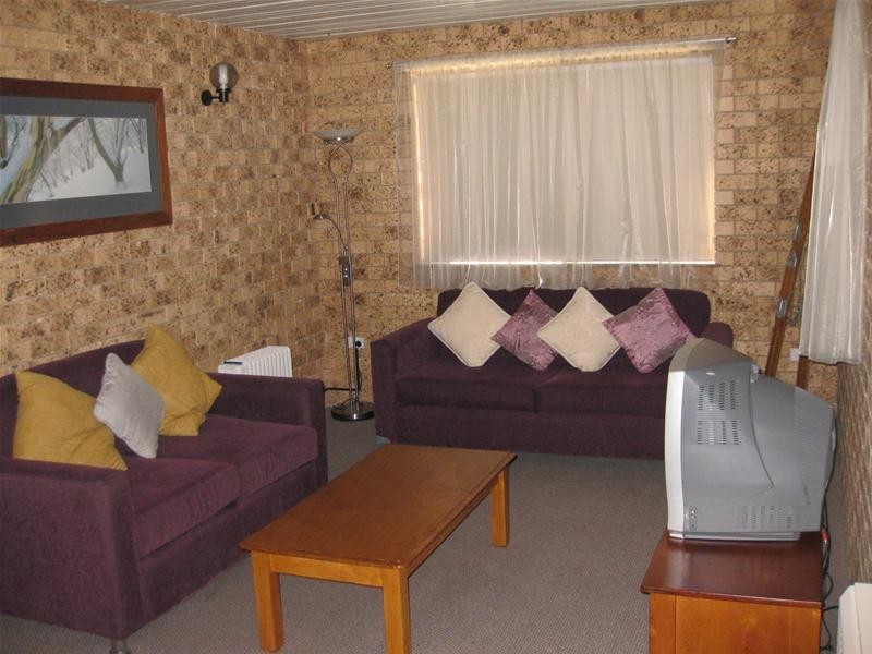6/12 Cobbon Crescent, Jindabyne NSW 2627