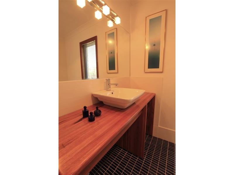 10 Campbell Street, Dalgety NSW 2628