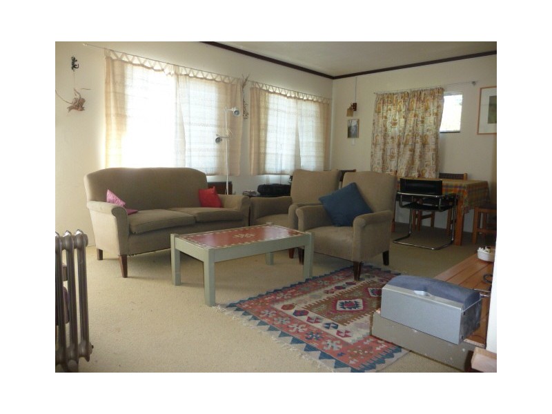 2A Rushes Bay Ave, East Jindabyne NSW 2627