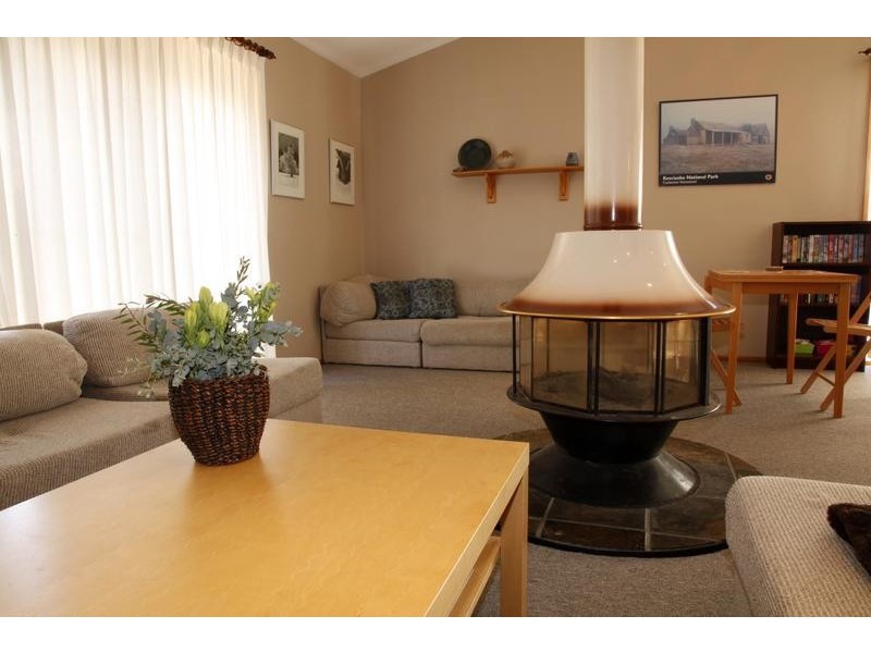 4 Ingebyra Street, Jindabyne NSW 2627