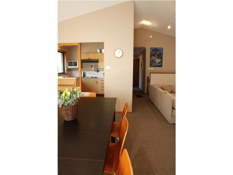 4 Ingebyra Street, Jindabyne NSW 2627